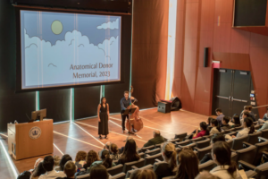 Nivedita Ravi and Ryan Cohen, students at Columbia University’s medical school, performed in April at a gratitude ceremony honoring people who had donated their bodies to be studied in the school’s anatomy lab.